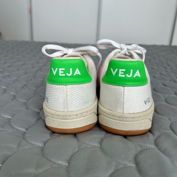 VEJA Sneakers V-12 Pink/Green on White - Size US 7 - Euro 38 - Picture 6 of 11